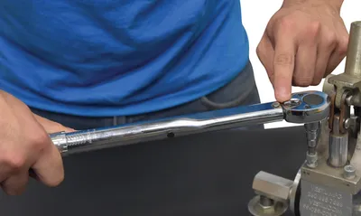Vestil TW-38-10PK Steel Torque-Drive Wrench with Rating 3