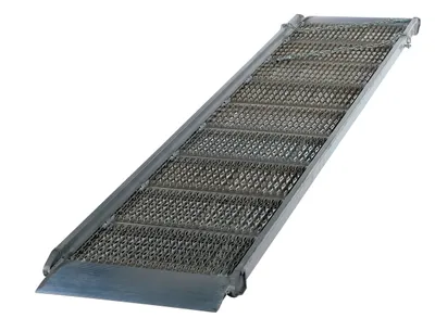 Vestil Aluminum Grip-Strut Walk Ramps 73-1/4 In. x 29-3/8 In. 2800 Lb. Capacity Silver